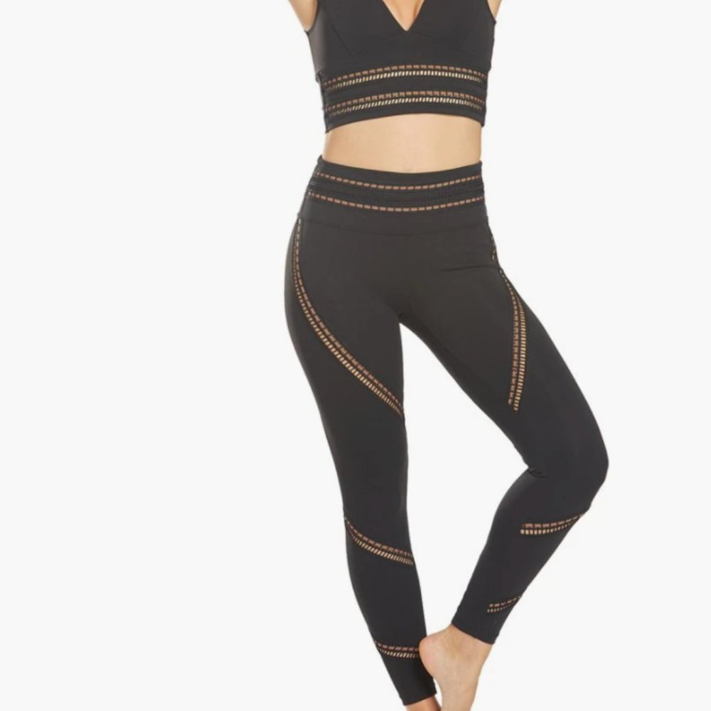 NWT Free People Ascend Leggings in Black Size XS!